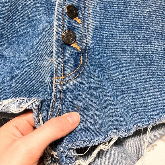 3 FOR $15 Vintage button front Jordache Jean Shorts - Picture 13 of 14